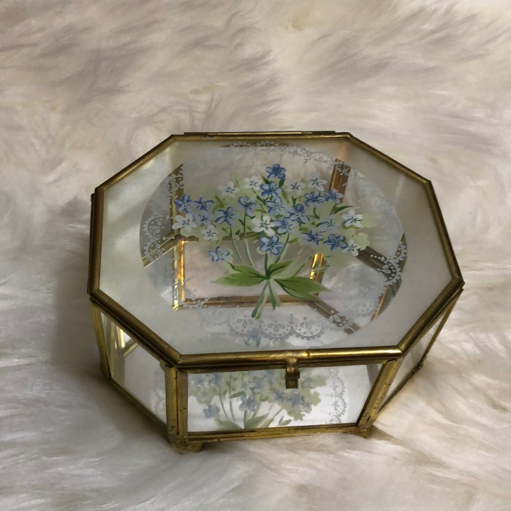 Vintage trinket box